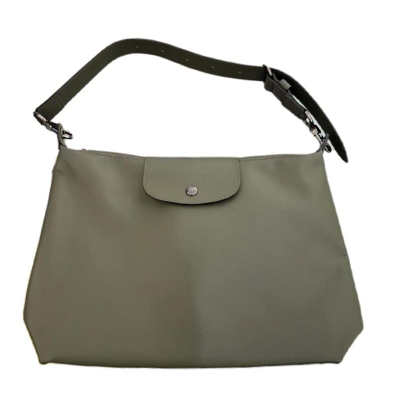 Longchamp Le Pliage Xtra Detachable Adjustable Shoulder Strap Leather Tote Bag Medium Women Tote Bag Dark-Green 10189987549 Basic Set (Bag+Dust Bag)
Longchamp Le Pliage Xtra Detachable Adjustable Shoulder Strap Leather Tote Bag Medium Women Tote Bag Dark-Green 10189987549 Basic Set (Bag+Dust Bag)