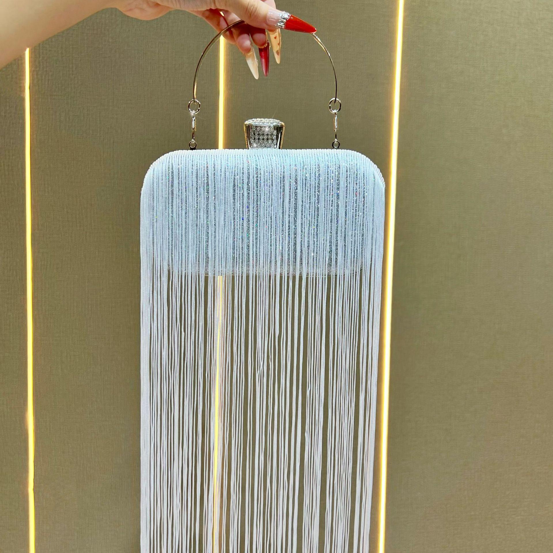 Top Metal Frame Shell Handbags Female Pearl strap Women Trend Shoulder Long Tassel Bags Ladies Daily Fringe Bags Hand Purse Bags белый
Top Metal Frame Shell Handbags Female Pearl strap Women Trend Shoulder Long Tassel Bags Ladies Daily Fringe Bags Hand Purse Bags белый