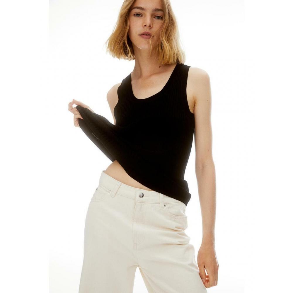 H&M Вязаный топ без рукавов в рубчик, черный 1192463001 
H&M Вязаный топ без рукавов в рубчик, черный 1192463001