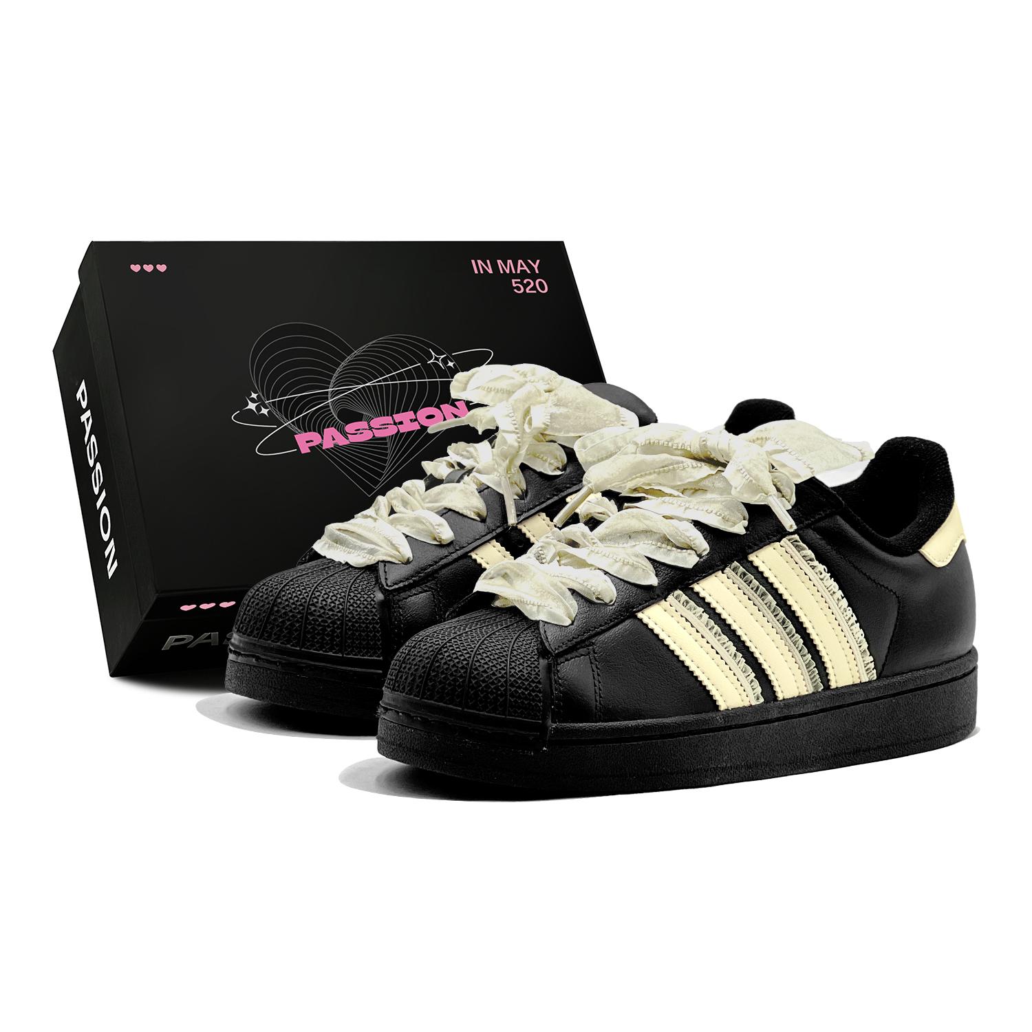 Adidas Originals Superstar 2 Romantic Treat, Cheese Lace, Girly, Fresh Low top Skateboard Shoes Unisex Light Yellow JH9977(TeamS2-S-BOX) 36⅔
Adidas Originals Superstar 2 Romantic Treat, Cheese Lace, Girly, Fresh Low top Skateboard Shoes Unisex Light Yellow JH9977(TeamS2-S-BOX) 36⅔