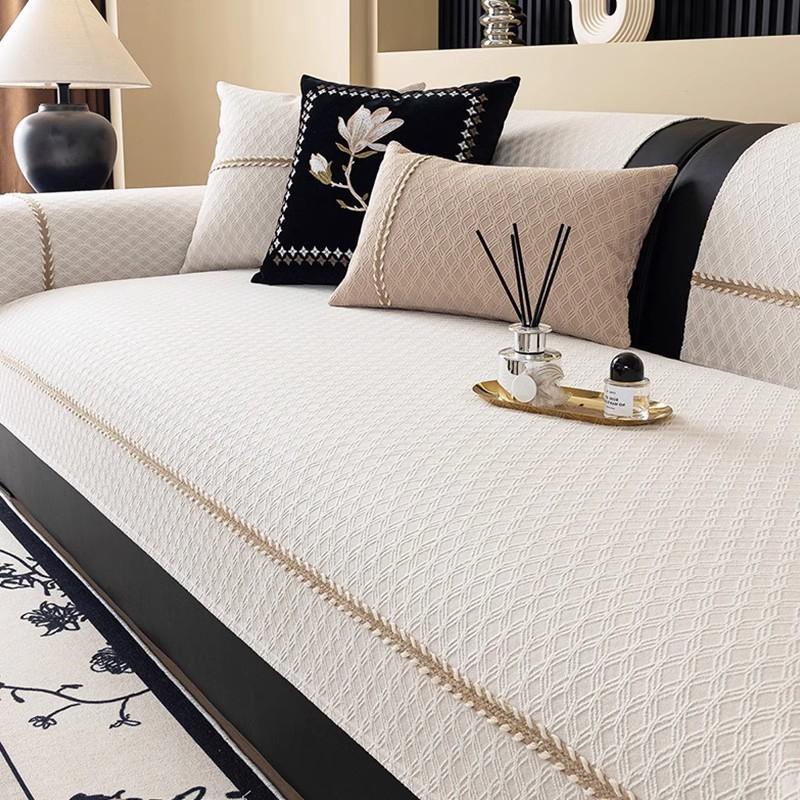 Sofa Cushion Universal In All Seasons New Sofa Cover Cloth Towel Simple Light Luxury High-End Sense Non-Slip High-End Seat Cushion 70*70cm
Sofa Cushion Universal In All Seasons New Sofa Cover Cloth Towel Simple Light Luxury High-End Sense Non-Slip High-End Seat Cushion 70*70cm