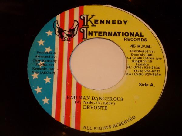 7inch Record DEVONTE Bad Man Dangerous NONE Kennedy Interna Jamaica Reggae Ska Dub Used
7inch Record DEVONTE Bad Man Dangerous NONE Kennedy Interna Jamaica Reggae Ska Dub Used