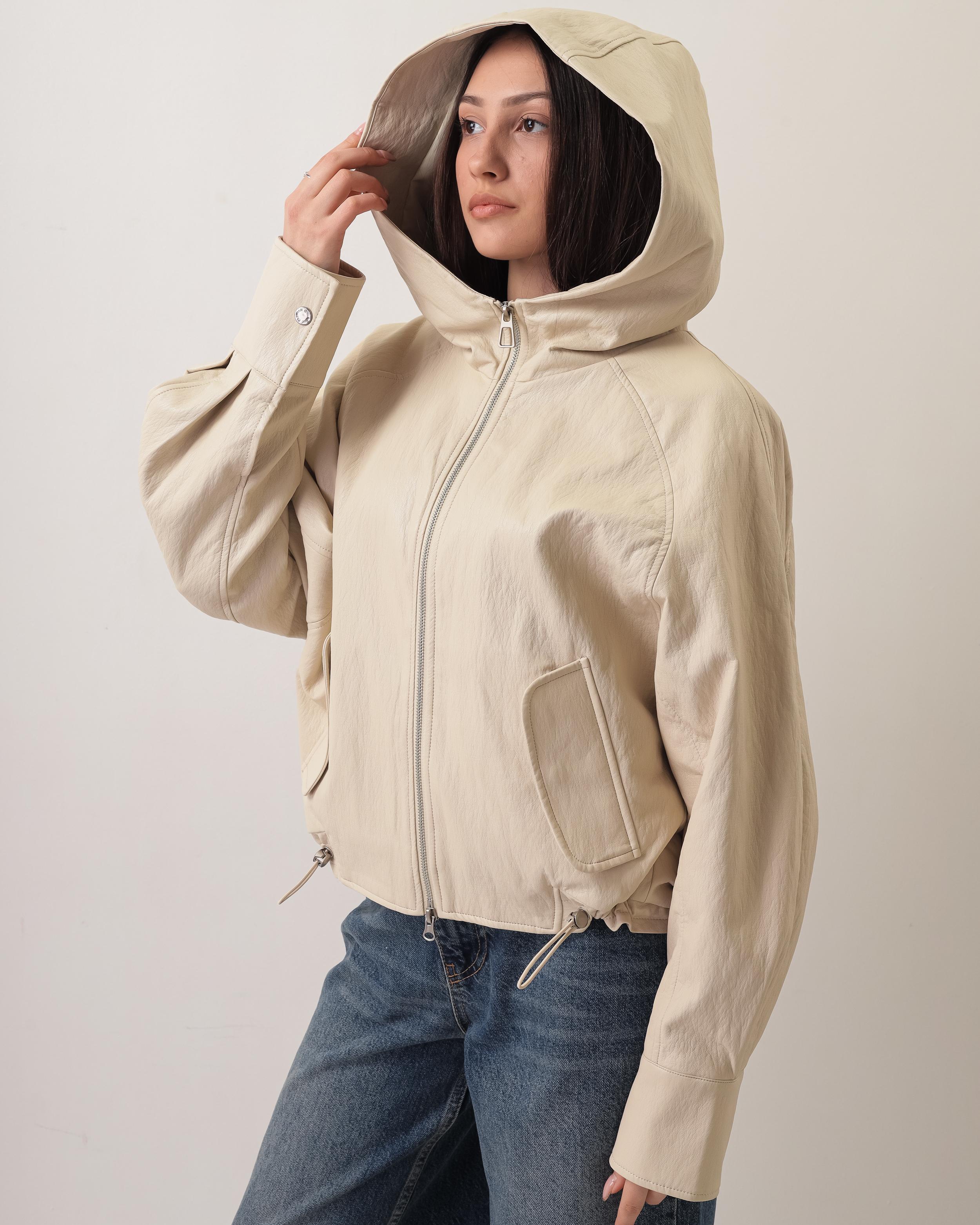 Sobello demi-season jacket 10201 42 milky 50 теплим білим кольором
Sobello demi-season jacket 10201 42 milky 50 теплим білим кольором