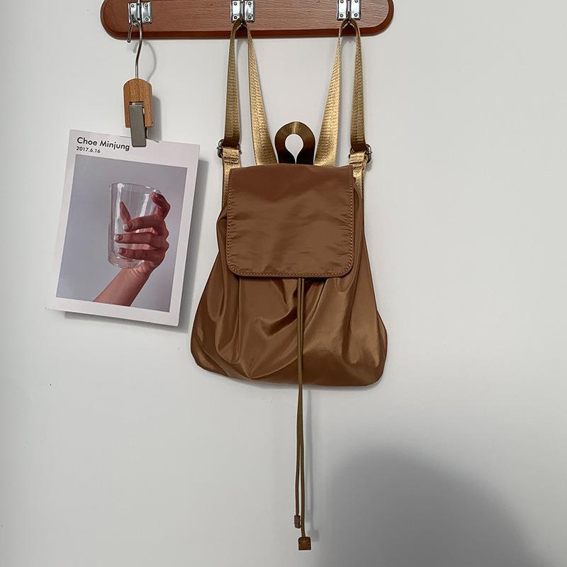 Niche backpack girls versatile small schoolbag flip bundle nylon backpack women s nylon lightweight
Niche backpack girls versatile small schoolbag flip bundle nylon backpack women s nylon lightweight