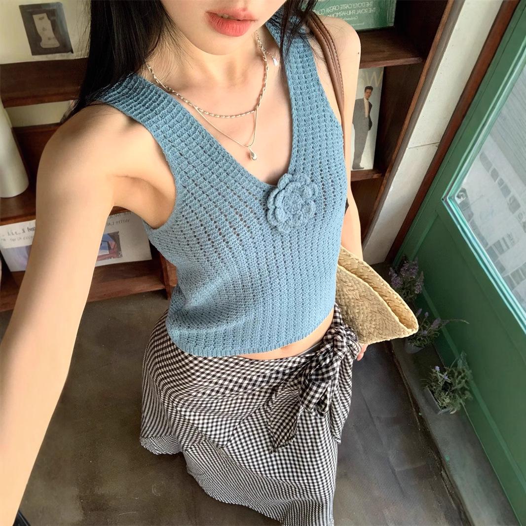 3D Floral V-Neck Knitted Sleeveless Blue Tank Top - Women s Slim Summer Design One Size (Recommended for Weight Up to 125 Jin) синий
3D Floral V-Neck Knitted Sleeveless Blue Tank Top - Women s Slim Summer Design One Size (Recommended for Weight Up to 125 Jin) синий