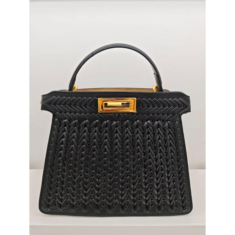 Advanced Handheld Woven Bag, New Long Strip Double Lock Small Square Bag, Women s Fashion Cross Border Shoulder Bag чорний
Advanced Handheld Woven Bag, New Long Strip Double Lock Small Square Bag, Women s Fashion Cross Border Shoulder Bag чорний