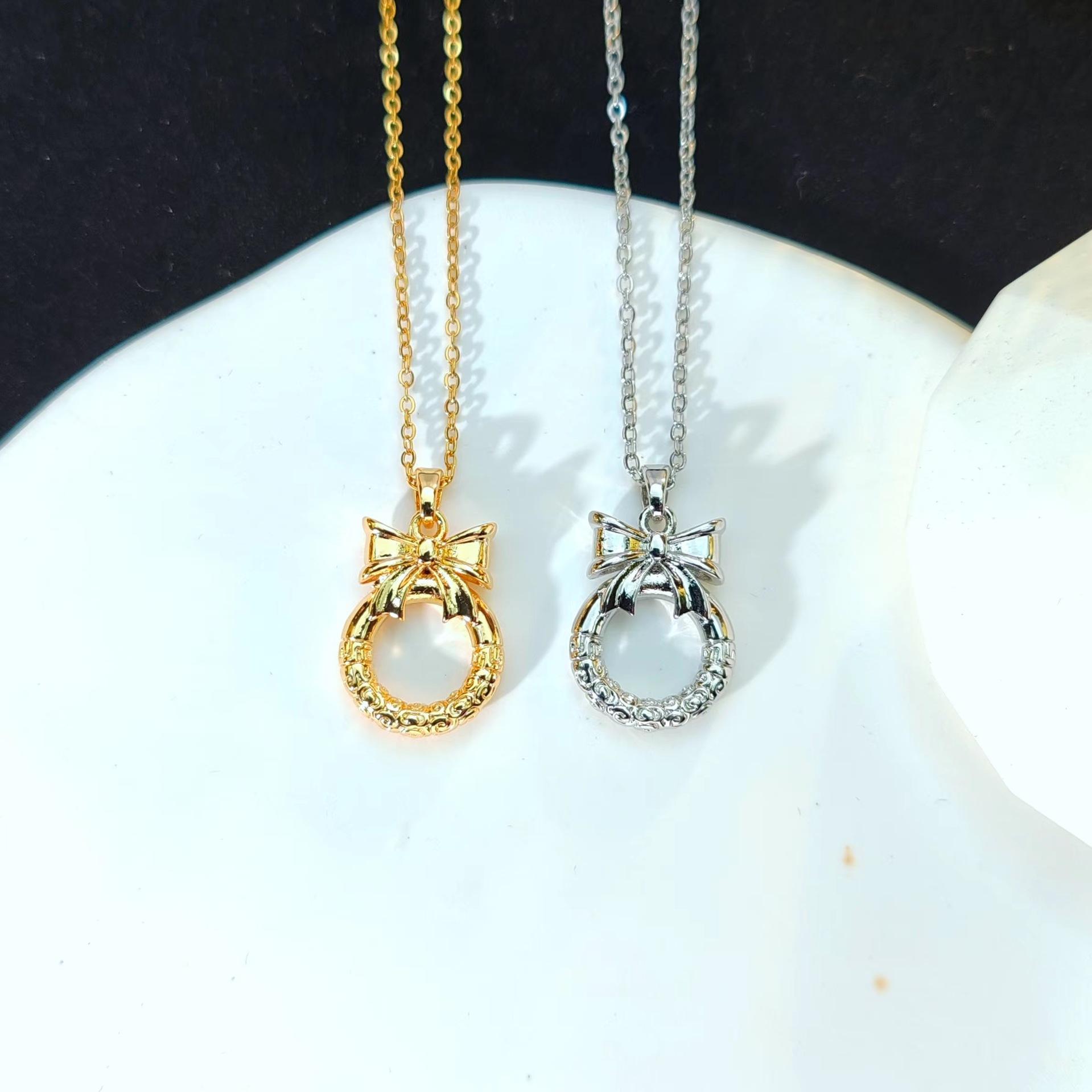 Princess On The Run Bow Safety Buckle Necklace Women S Retro Ethnic Style Versatile Temperament Geometric Jewelry
Princess On The Run Bow Safety Buckle Necklace Women S Retro Ethnic Style Versatile Temperament Geometric Jewelry