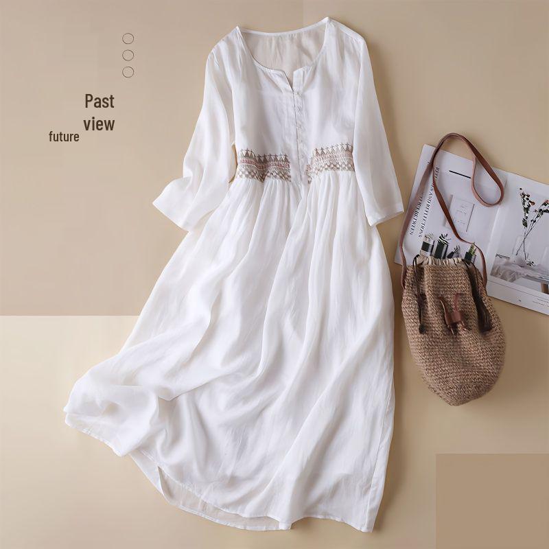 2024 Spring/Summer Women s Ethnic Embroidered Nine-Sleeve Cotton Midi Dress with Round Neck 4XL (160-180 jin)
2024 Spring/Summer Women s Ethnic Embroidered Nine-Sleeve Cotton Midi Dress with Round Neck 4XL (160-180 jin)