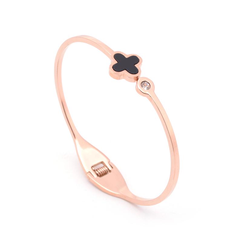 Stylish Rose Gold Titanium Four-Leaf Clover Bracelet for Women - Perfect Valentine s Day Gift розового золота
Stylish Rose Gold Titanium Four-Leaf Clover Bracelet for Women - Perfect Valentine s Day Gift розового золота