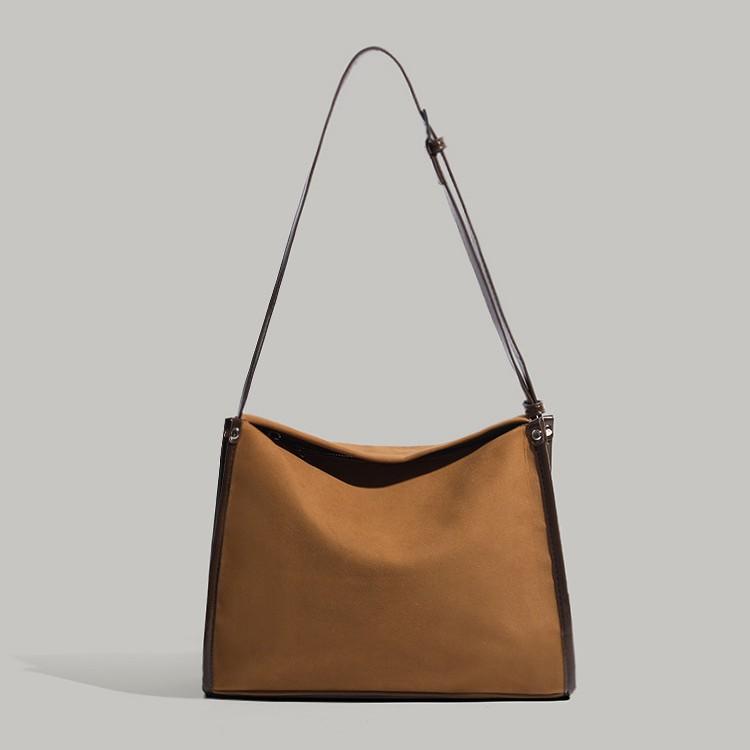 Autumn and Winter New Matte Texture Tote Bag Large Capacity Women s Bag Casual Versatile Shoulder Bag Fashion Commuter Crossbody Bag коричневый
Autumn and Winter New Matte Texture Tote Bag Large Capacity Women s Bag Casual Versatile Shoulder Bag Fashion Commuter Crossbody Bag коричневый