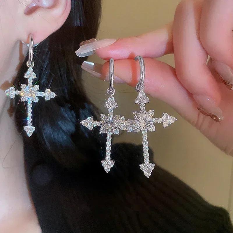 2026 Fashion Cross Charm Hanging Earrings for Women Full with Brilliant Cubic Zirconia Modern Statement Female Zircon Bulk
2026 Fashion Cross Charm Hanging Earrings for Women Full with Brilliant Cubic Zirconia Modern Statement Female Zircon Bulk