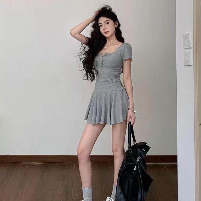 Gray Pleated A-line Short Dress for Petite Women - U-Neck, Cinched Waist, Summer Style S сірий колір
Gray Pleated A-line Short Dress for Petite Women - U-Neck, Cinched Waist, Summer Style S сірий колір