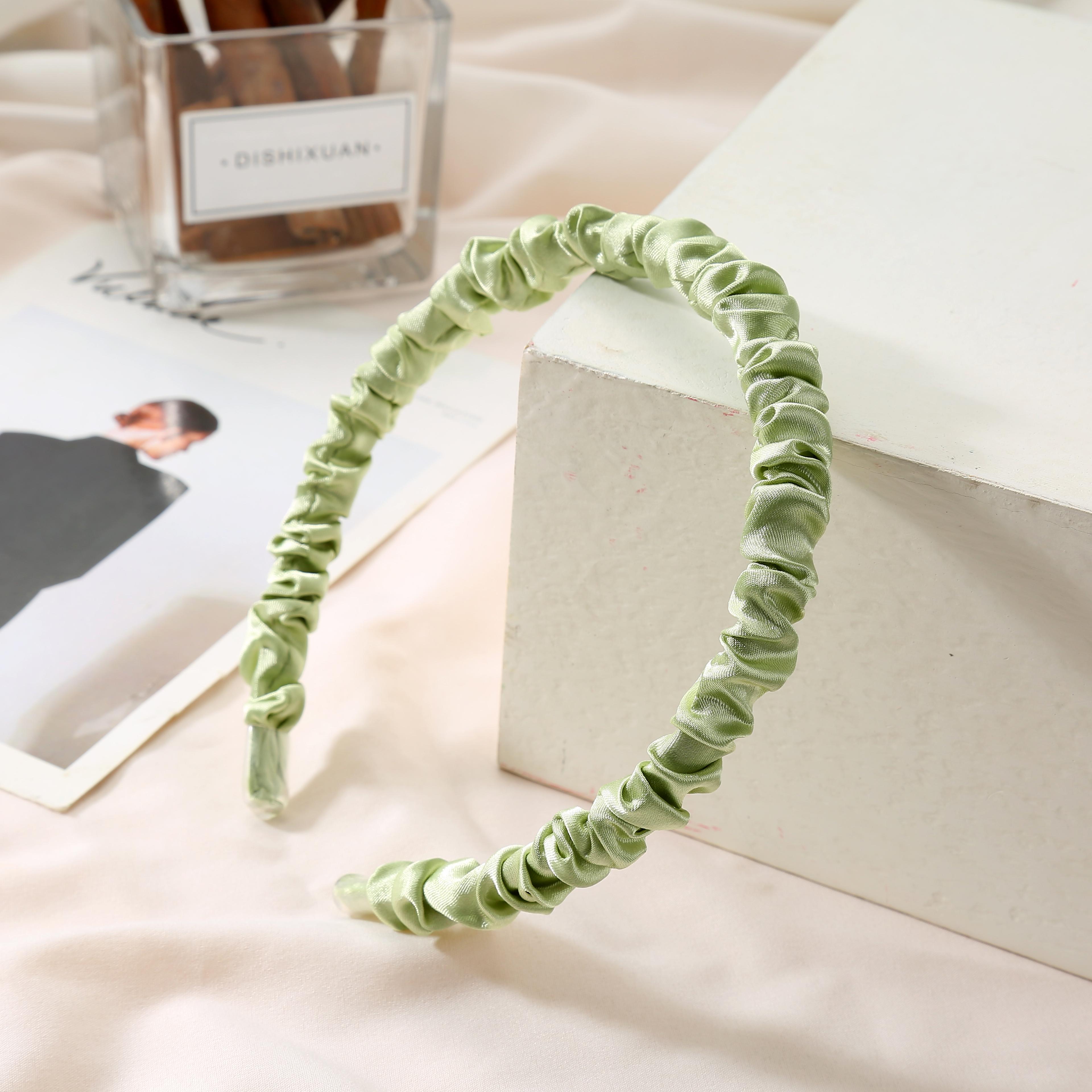 1,4 см Сатиновые Плиссированные Повязки на Голову Девочки Тонкая DIY Повязка для Волос Однотонный Пластиковый Обруч для Волос для Женщин Винтажный Нескользящий Аксессуар для Волос
1,4 см Сатиновые Плиссированные Повязки на Голову Девочки Тонкая DIY Повязка для Волос Однотонный Пластиковый Обруч для Волос для Женщин Винтажный Нескользящий Аксессуар для Волос