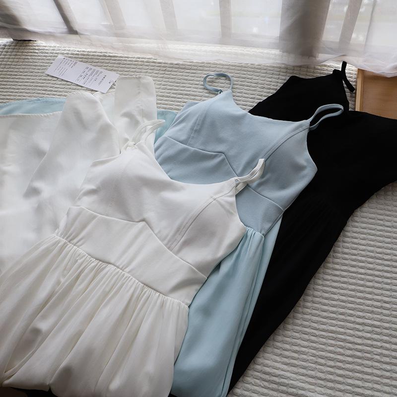 Bi Zheng 2025 Summer Korean Fashion Slimming Spaghetti Strap Dress with Chest Pads One Size
Bi Zheng 2025 Summer Korean Fashion Slimming Spaghetti Strap Dress with Chest Pads One Size