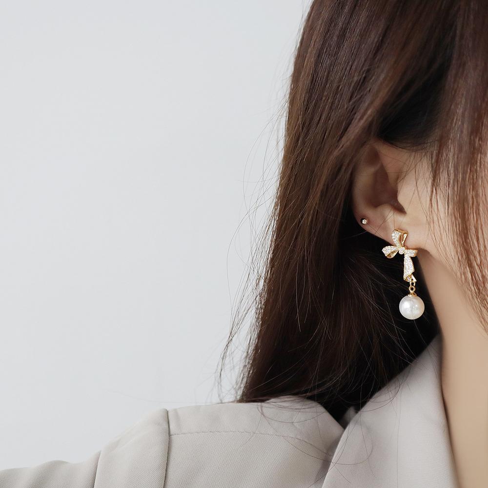 Cute Women Geometric Chic Wedding Crystal Dangle Earrings Rhinestone Bow Pearl Stud Earrings золотой
Cute Women Geometric Chic Wedding Crystal Dangle Earrings Rhinestone Bow Pearl Stud Earrings золотой