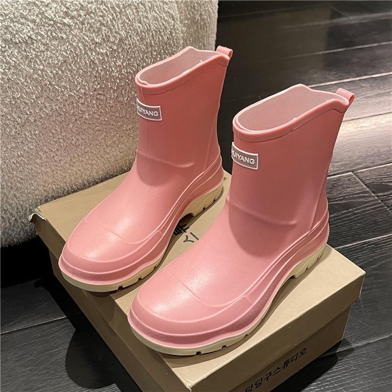 Женские зимние хлопковые непромокаемые ботинки средней высоты с нескользящей подошвой, водные ботинки, короткие резиновые сапоги, утолщенные для сохранения тепла, для автомойки 41
Женские зимние хлопковые непромокаемые ботинки средней высоты с нескользящей подошвой, водные ботинки, короткие резиновые сапоги, утолщенные для сохранения тепла, для автомойки 41