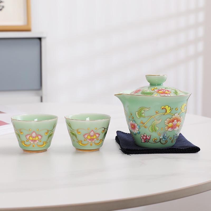 Portable Celadon Tea Set with Gold Enamel – Travel Cup and Pot Set for Outdoor Brewing
Portable Celadon Tea Set with Gold Enamel – Travel Cup and Pot Set for Outdoor Brewing
