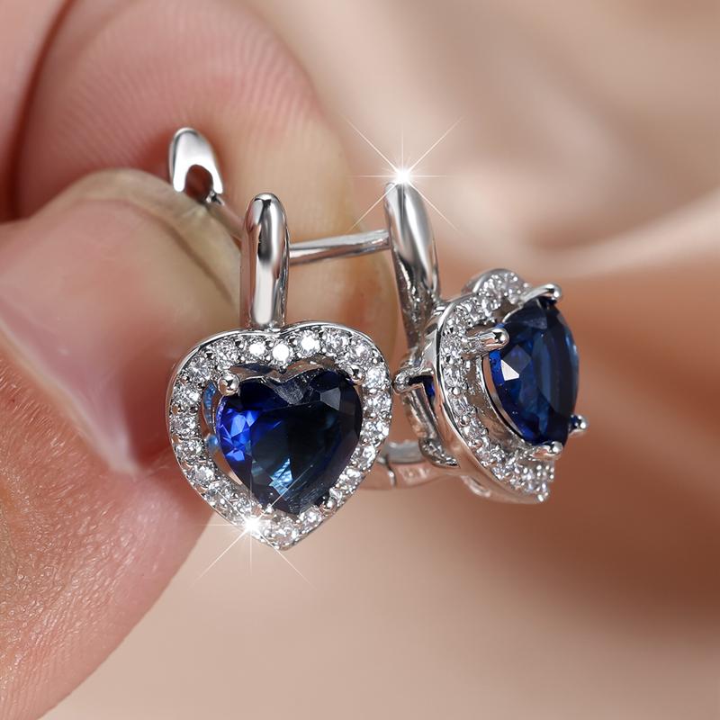 Изысканные серьги-подвески в форме сердца из голубого циркония для женщин, блестящие серебряные свадебные украшения серебряный/синий
Изысканные серьги-подвески в форме сердца из голубого циркония для женщин, блестящие серебряные свадебные украшения серебряный/синий