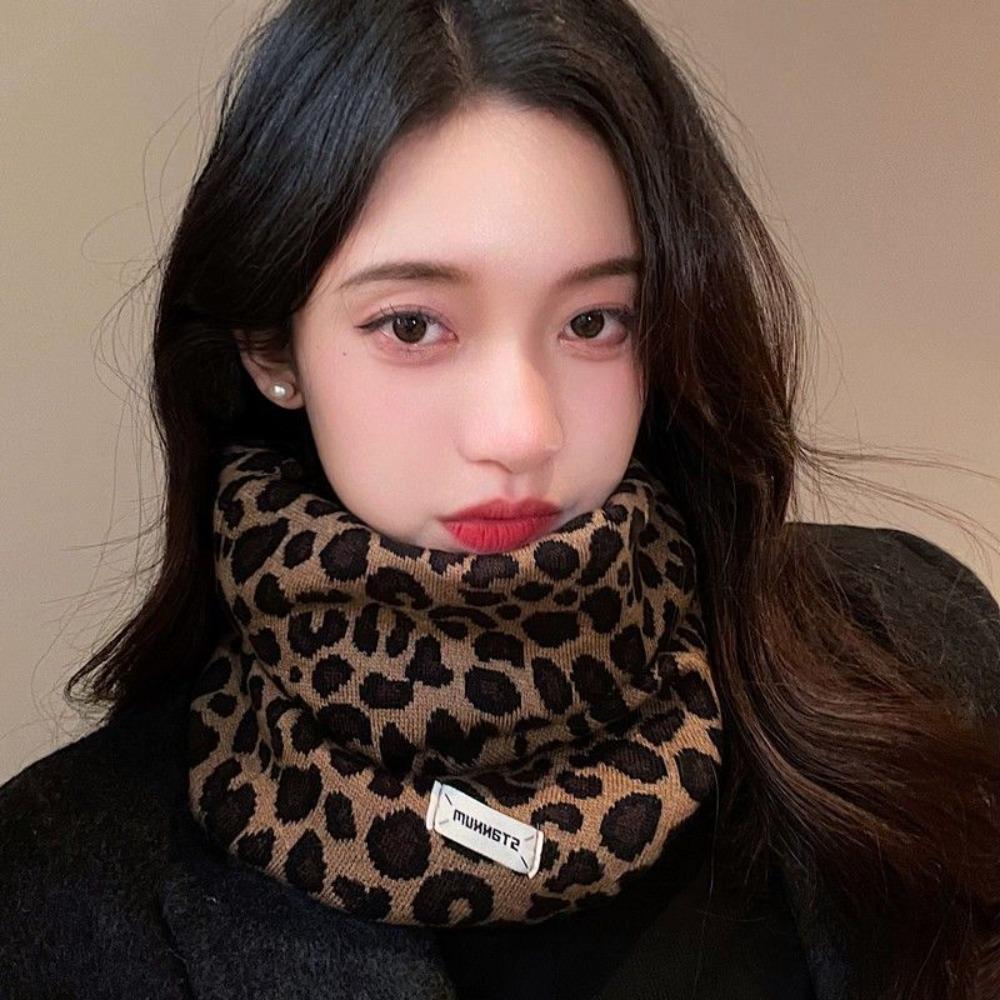 Neck Protection Neck Cover Leopard Print Earhook Neck Warmer Fashion Face Mask Winter коричневый
Neck Protection Neck Cover Leopard Print Earhook Neck Warmer Fashion Face Mask Winter коричневый