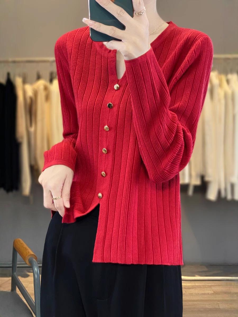 Women s V-Neck Merino Wool Cardigan - Red, Loose Knit, Long Sleeve, Spring/Autumn 2025. Double Extra Large
Women s V-Neck Merino Wool Cardigan - Red, Loose Knit, Long Sleeve, Spring/Autumn 2025. Double Extra Large