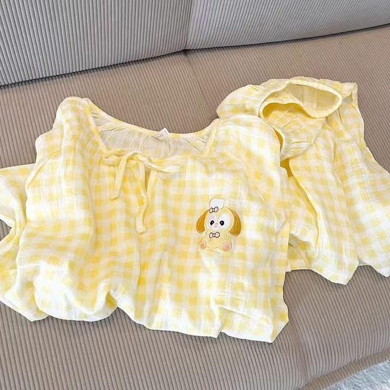 Yellow plaid butter cake pajamas women s summer round neck short-sleeved shorts two-piece set girls can wear loungewear S
Yellow plaid butter cake pajamas women s summer round neck short-sleeved shorts two-piece set girls can wear loungewear S