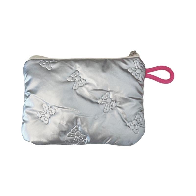 Y3NA Stylish Silver Quilted Storage Case Delicate and Portable Organizers Perfect for Makeup Coin and Small Items
Y3NA Stylish Silver Quilted Storage Case Delicate and Portable Organizers Perfect for Makeup Coin and Small Items