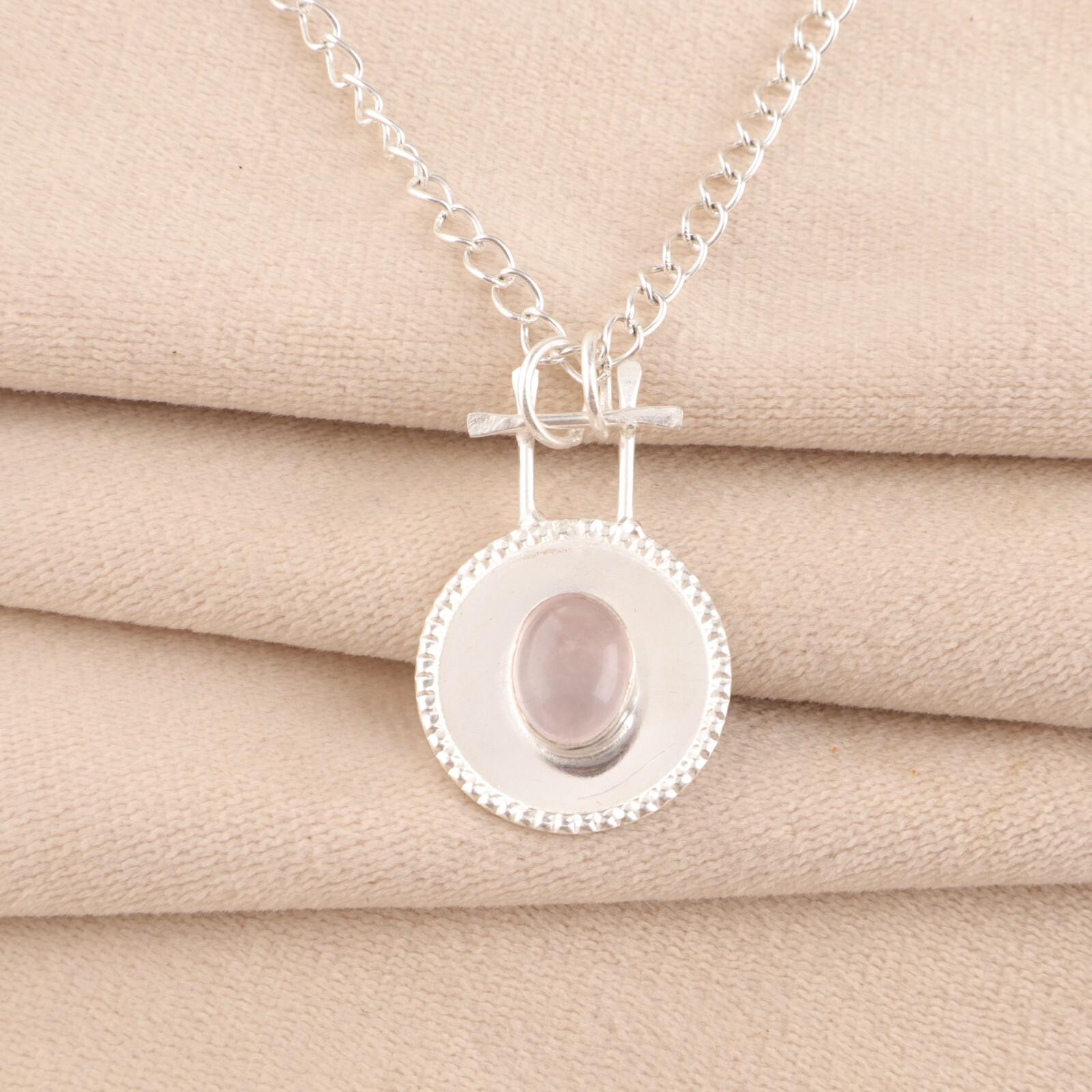 Natural Rose Quartz Gemstone 925 Sterling Silver Jewelry Handmade Pendant 1.4 PP-57-32
Natural Rose Quartz Gemstone 925 Sterling Silver Jewelry Handmade Pendant 1.4 PP-57-32