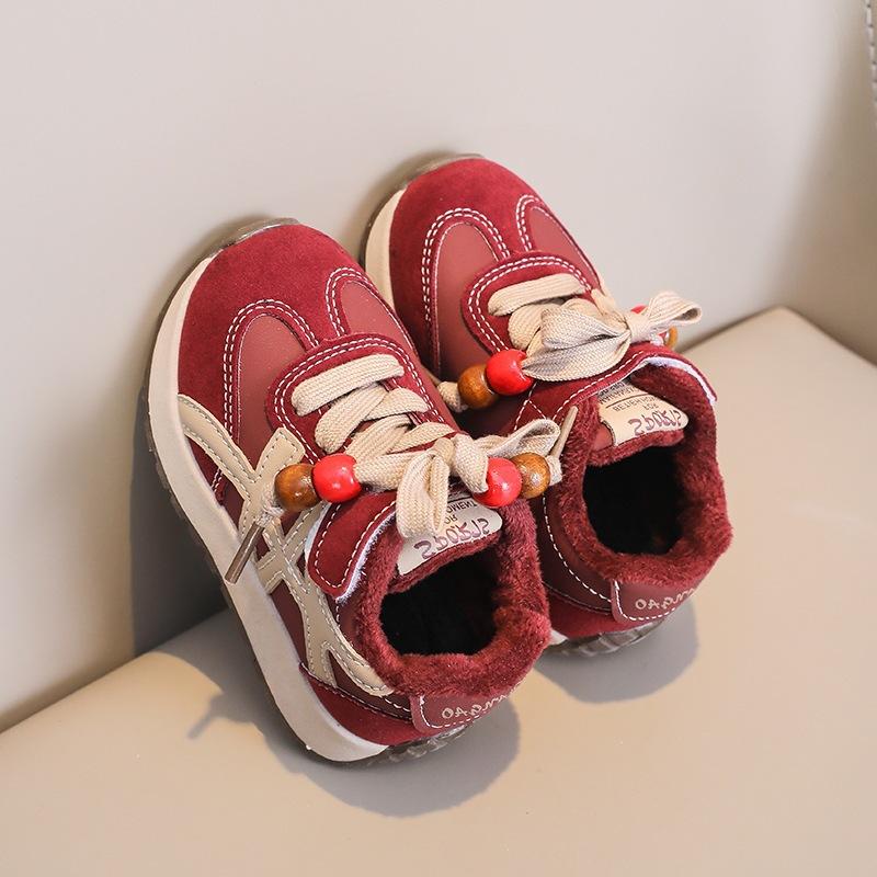 Girls velvet sneakers 2025 autumn and winter new casual classmates children s dad shoes little girl two cotton shoes Zidong 21-25 5 pairs with one hand
Girls velvet sneakers 2025 autumn and winter new casual classmates children s dad shoes little girl two cotton shoes Zidong 21-25 5 pairs with one hand