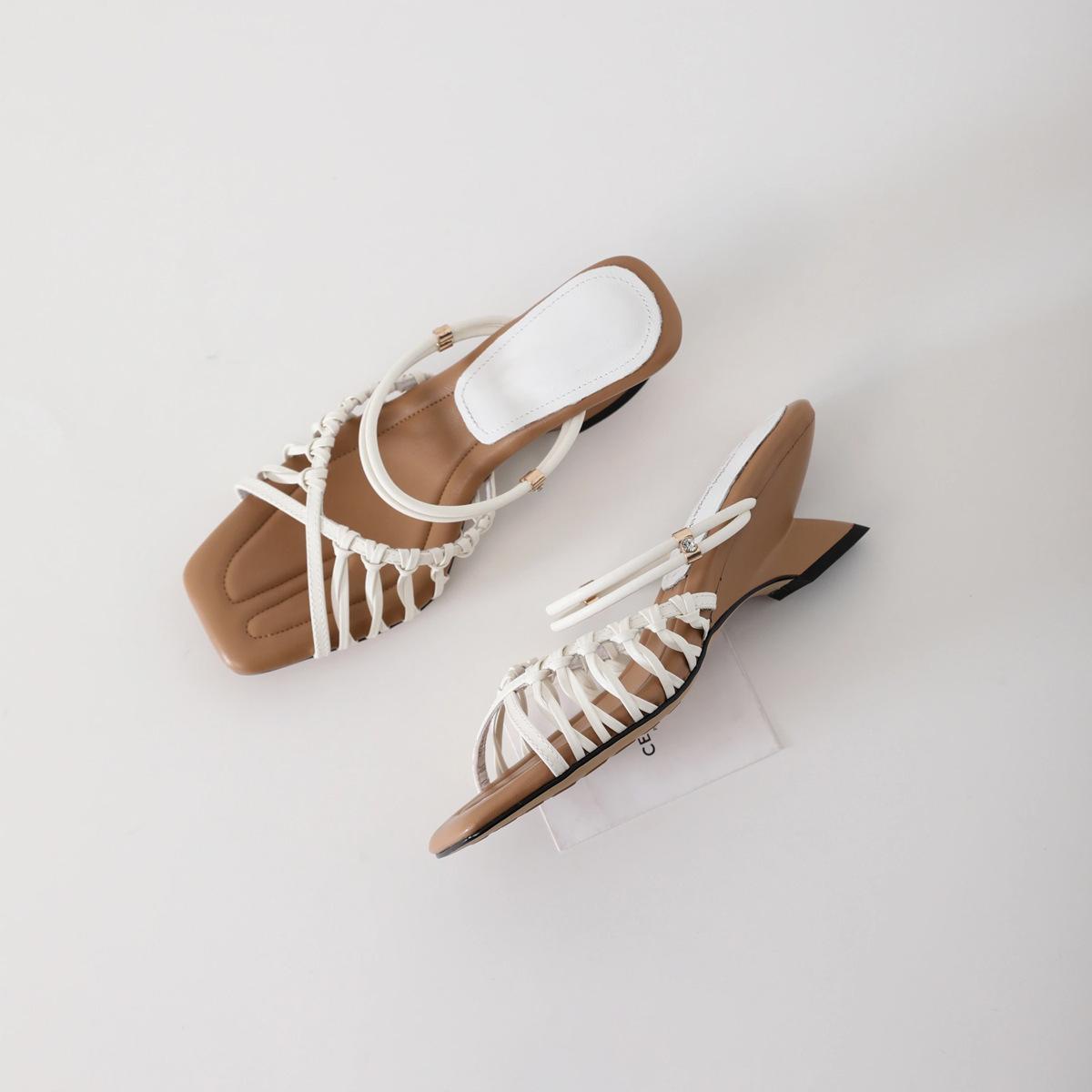 Sheepskin version~ Retro holiday style woven hollow slope heel cool slippers women s outer wear square head with Roman sandals 35 белый
Sheepskin version~ Retro holiday style woven hollow slope heel cool slippers women s outer wear square head with Roman sandals 35 белый