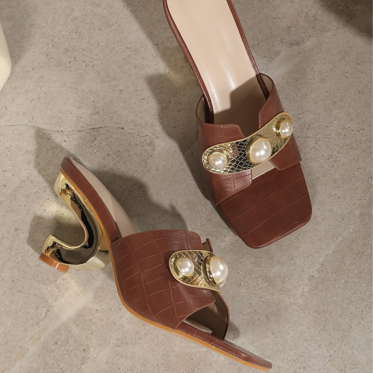 Brown Sandals Fashion Sandals High Heels Hollow Pearl Metal Shiny Sandals Pointed Sandals Women 41 темно-коричневого кольору
Brown Sandals Fashion Sandals High Heels Hollow Pearl Metal Shiny Sandals Pointed Sandals Women 41 темно-коричневого кольору