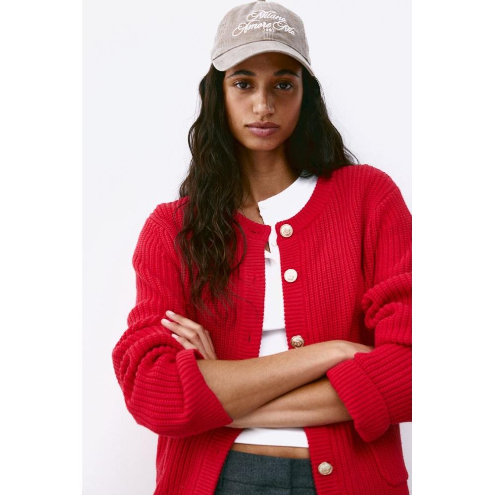 Кардиган вязки в рубчик HM красный
Кардиган вязки в рубчик HM красный