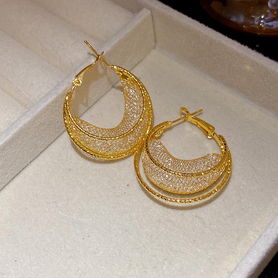 Silver needle mesh glass round earrings European and American retro simple fashion temperament earrings light luxury high-end earrings women
Silver needle mesh glass round earrings European and American retro simple fashion temperament earrings light luxury high-end earrings women