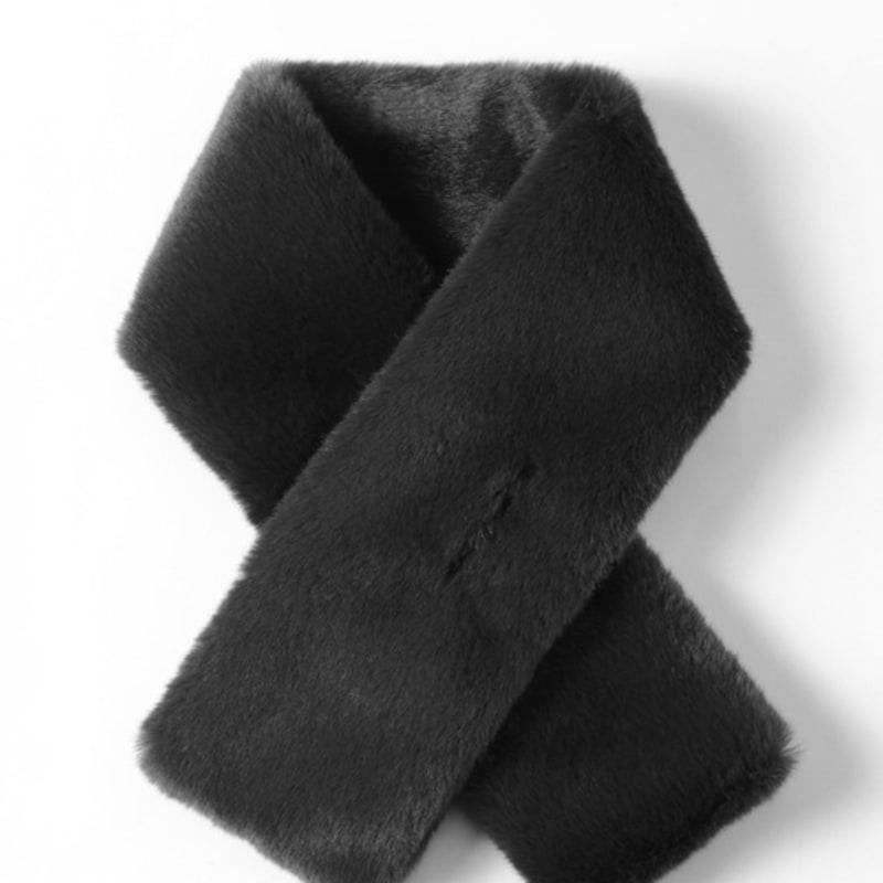 LALA Winter Fur Scarf - Z Black FREE
LALA Winter Fur Scarf - Z Black FREE