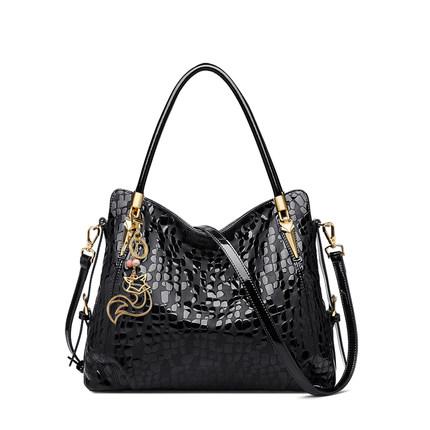 FOXER Women Natural Cow Leather Handbag Large Capacity Classic Black Genuine Leather Tote Lady Stylish Sequin Shoulder Bag
FOXER Women Natural Cow Leather Handbag Large Capacity Classic Black Genuine Leather Tote Lady Stylish Sequin Shoulder Bag