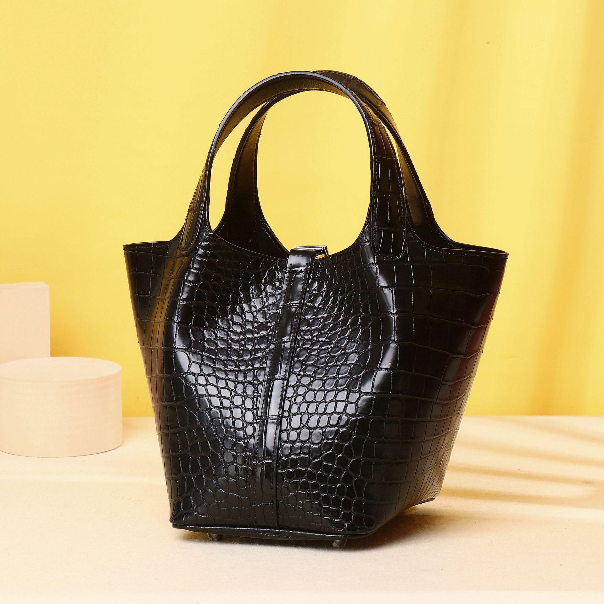 Изысканная и Супер Популярная Сумка с Крокодиловым Узором для Женщин, Лето, Высококлассный Стиль, Сумка-Корзина, Универсальная Сумка Кроссбоди, Сумка
Изысканная и Супер Популярная Сумка с Крокодиловым Узором для Женщин, Лето, Высококлассный Стиль, Сумка-Корзина, Универсальная Сумка Кроссбоди, Сумка
