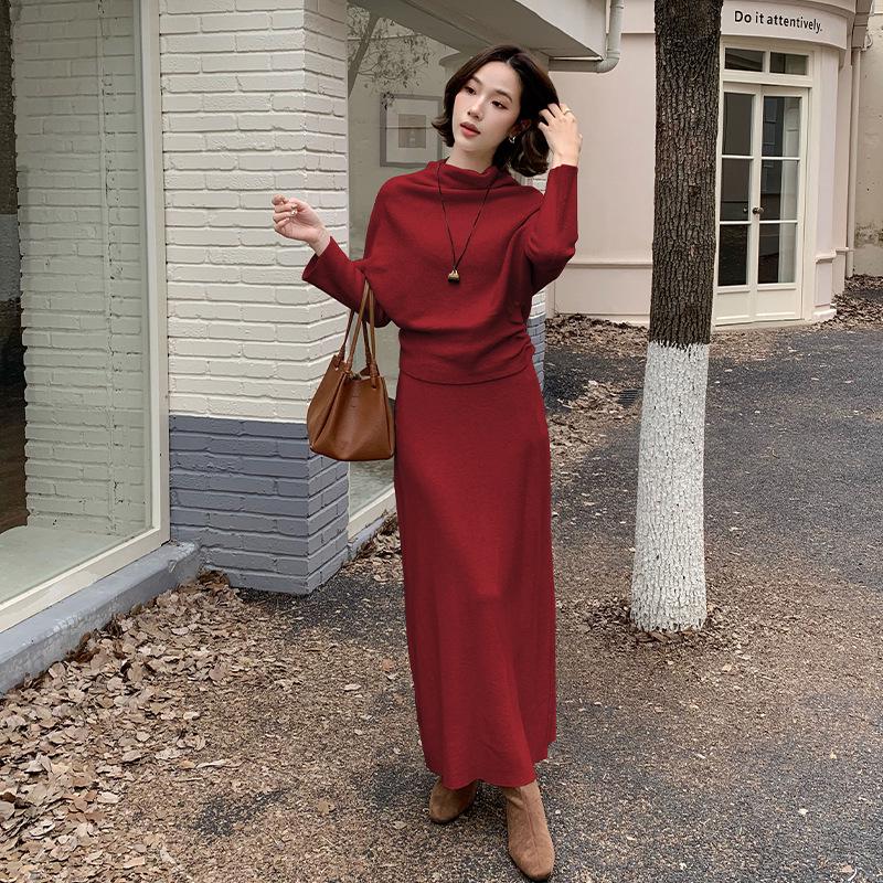 Korean Style Women s Knit Top & High Waist Skirt Set with Buttoned Waist-cinching and Loose High Neck Design One Size червоний
Korean Style Women s Knit Top & High Waist Skirt Set with Buttoned Waist-cinching and Loose High Neck Design One Size червоний