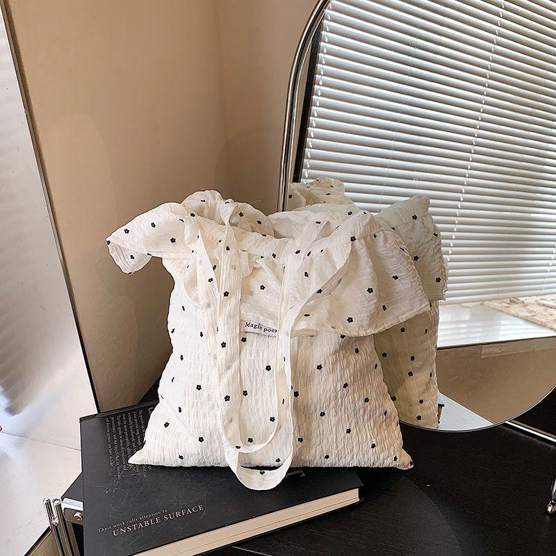 Sweet Frill Red Bag Women 2025 New Trendy Lazy Style Polka Dot Tote Bag Large Capacity Bag Fairy White
Sweet Frill Red Bag Women 2025 New Trendy Lazy Style Polka Dot Tote Bag Large Capacity Bag Fairy White