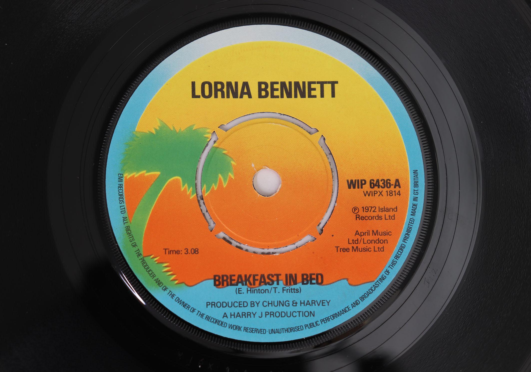 7inch Record LORNA BENNETT Breakfast In Bed Skank In Bed WIP6436 ISLAND 1978 UK Reggae Ska Dub Used
7inch Record LORNA BENNETT Breakfast In Bed Skank In Bed WIP6436 ISLAND 1978 UK Reggae Ska Dub Used