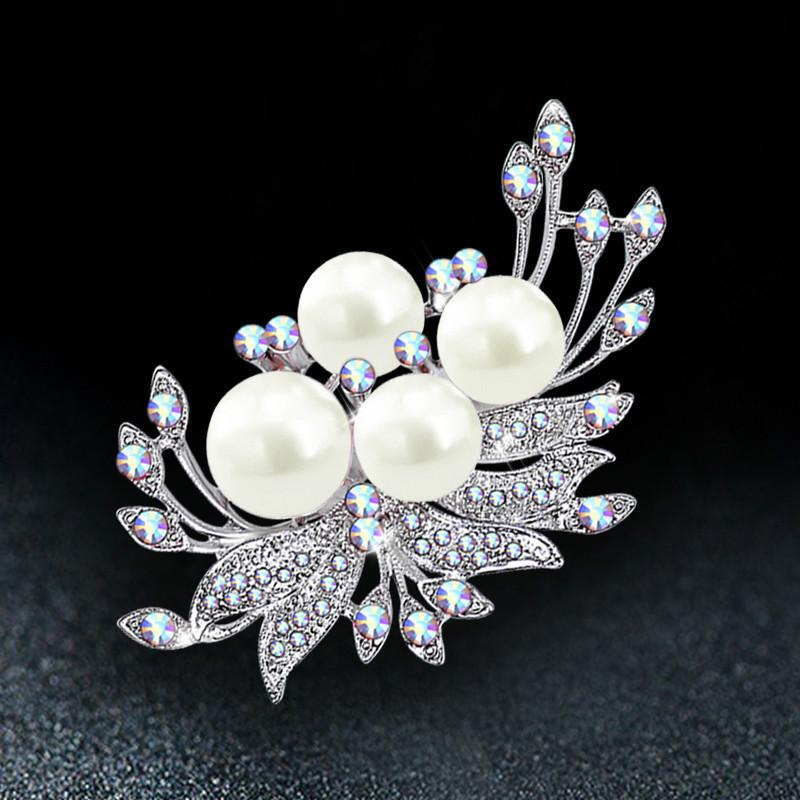 Exquisite Elegant Flower Pearl Crystal Brooch For Women Girls High-end Shining Boutique Banquet Party Jewelry Badges Pines
Exquisite Elegant Flower Pearl Crystal Brooch For Women Girls High-end Shining Boutique Banquet Party Jewelry Badges Pines