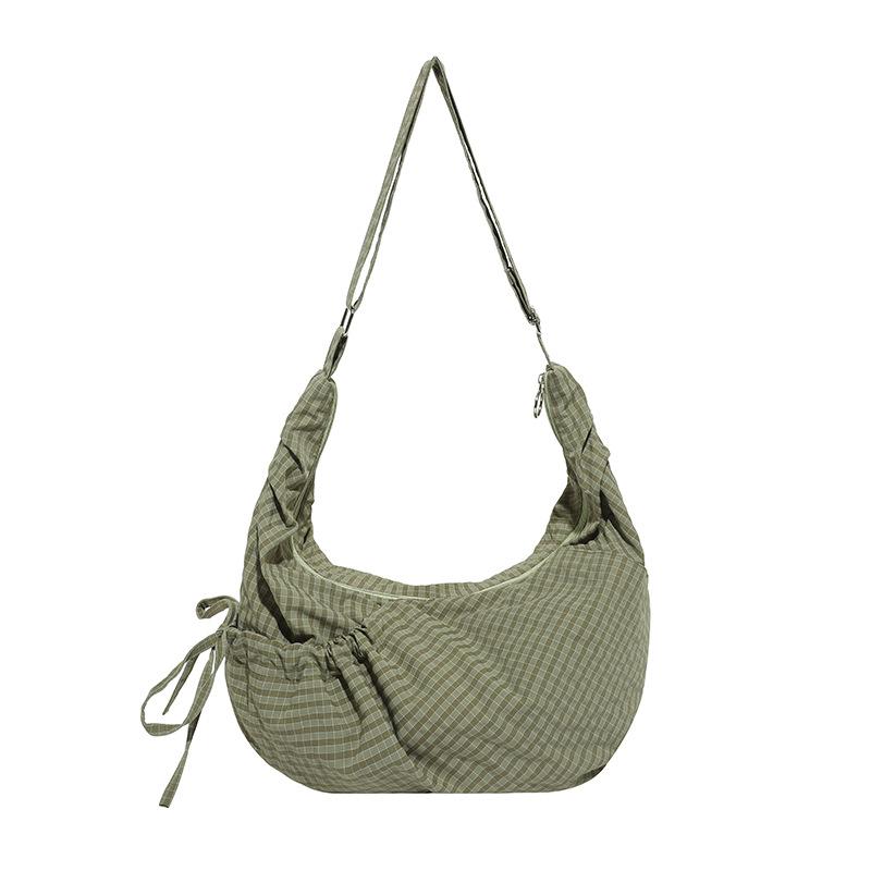 New Autumn and Winter Nylon Striped Armpit Bag, Casual and Simple Shoulder Bag зелений
New Autumn and Winter Nylon Striped Armpit Bag, Casual and Simple Shoulder Bag зелений