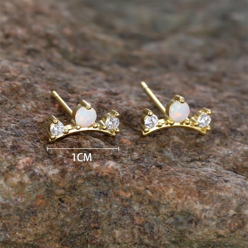 Wish curved opal stud earrings simple niche versatile stud earrings
Wish curved opal stud earrings simple niche versatile stud earrings