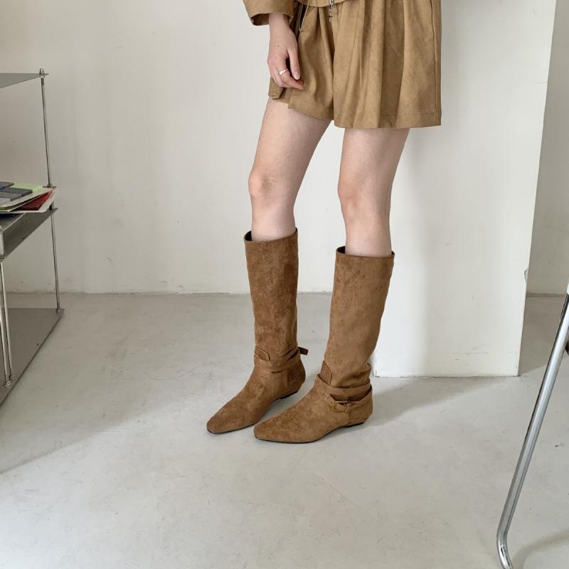 Ретро остроносые замшевые пряжки для ремня, но ботфорты до колена, женские ботинки с длинным ворсом 39 темно-коричневого
Ретро остроносые замшевые пряжки для ремня, но ботфорты до колена, женские ботинки с длинным ворсом 39 темно-коричневого