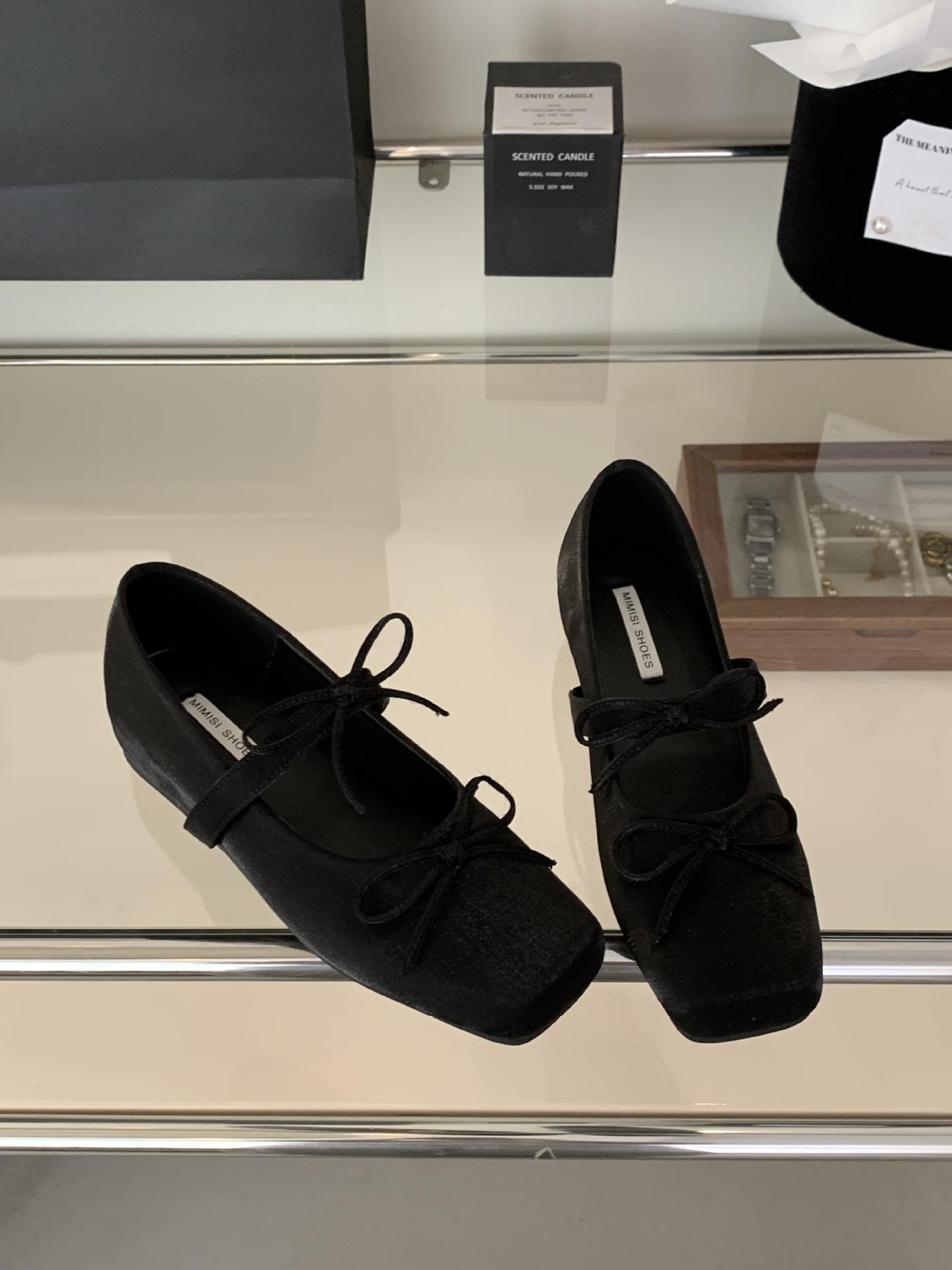 D3-102~ Inner height increase~ French evening breeze bow square head Mary Jane single shoes women s shoes 2025 new models 35
D3-102~ Inner height increase~ French evening breeze bow square head Mary Jane single shoes women s shoes 2025 new models 35