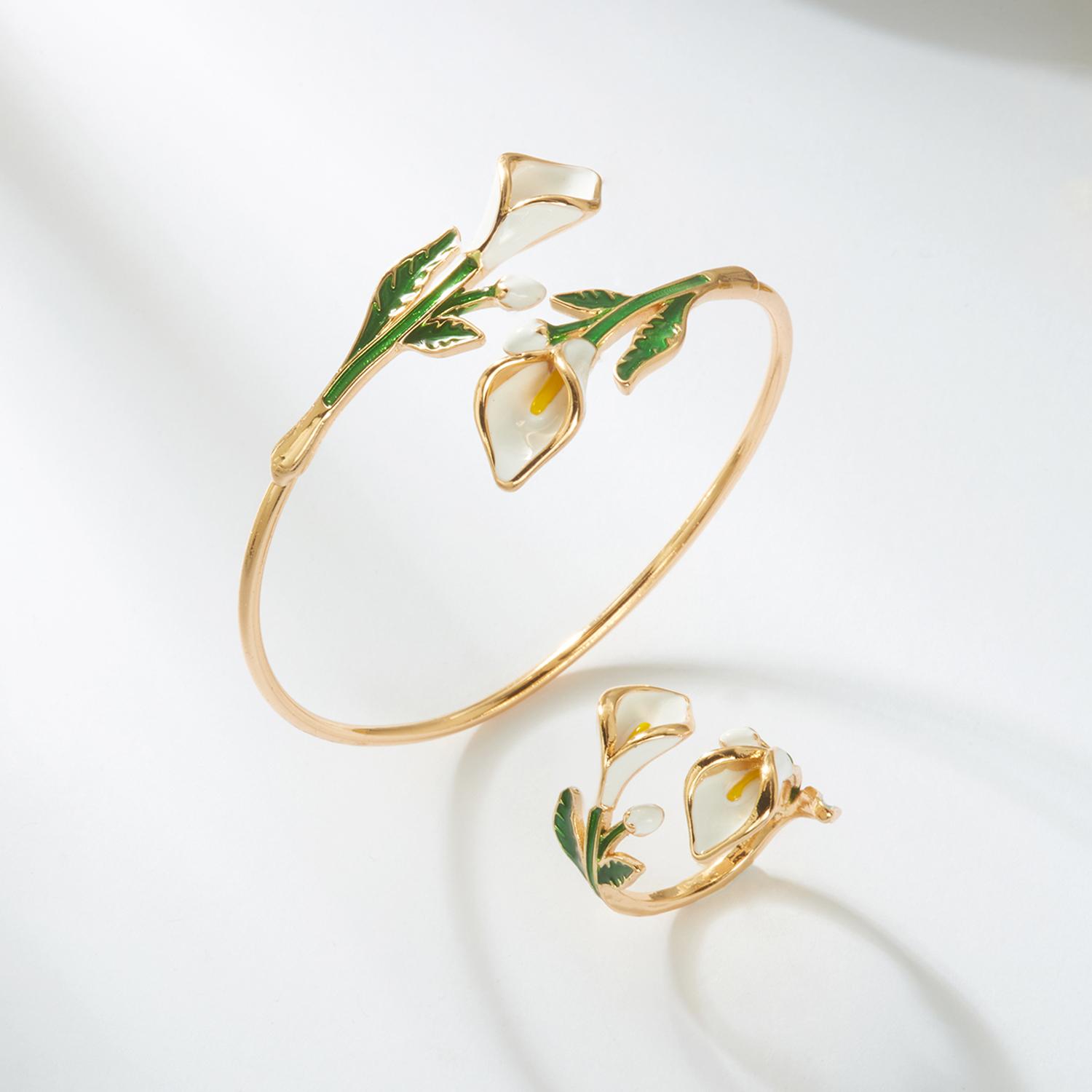 Sweet Romantic Lily of The Valley Flower Bracelet Ring Set For Women Vintage Drip Oil Open Cuff Bangle Finger Ring Party Jewelry
Sweet Romantic Lily of The Valley Flower Bracelet Ring Set For Women Vintage Drip Oil Open Cuff Bangle Finger Ring Party Jewelry