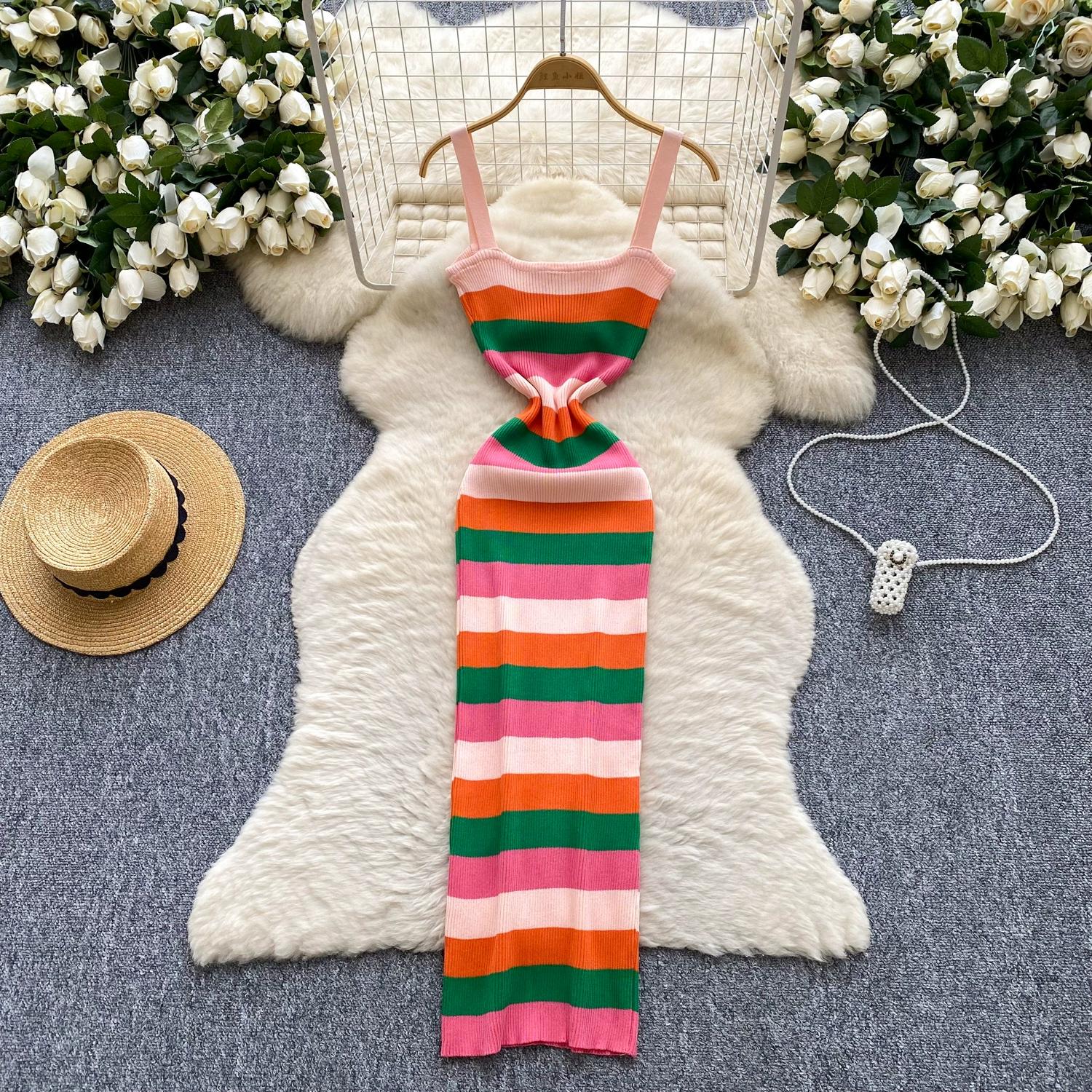 Літні жіночі повсякденні в язані сукні-футляри з бретелями-спагеті та смугастим візерунком One size рожевий
Літні жіночі повсякденні в язані сукні-футляри з бретелями-спагеті та смугастим візерунком One size рожевий