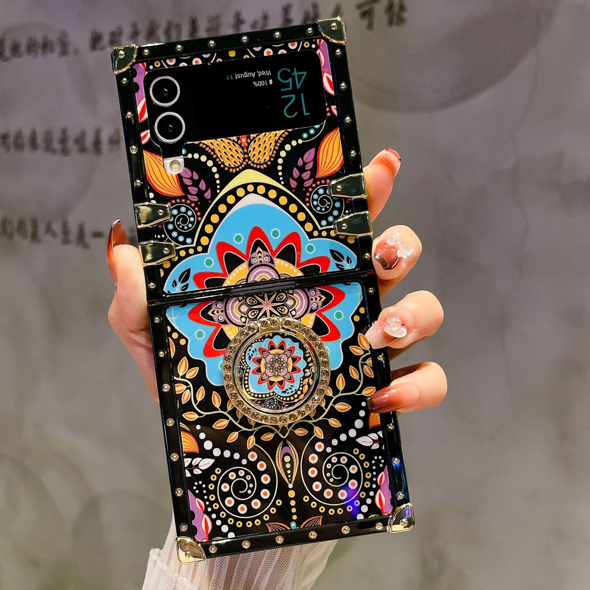 Colorful Wind Chime Anti-fall Phone Case with Bracket for Samsung ZFLIP6/7/4 Samsung ZFLIP 4
Colorful Wind Chime Anti-fall Phone Case with Bracket for Samsung ZFLIP6/7/4 Samsung ZFLIP 4