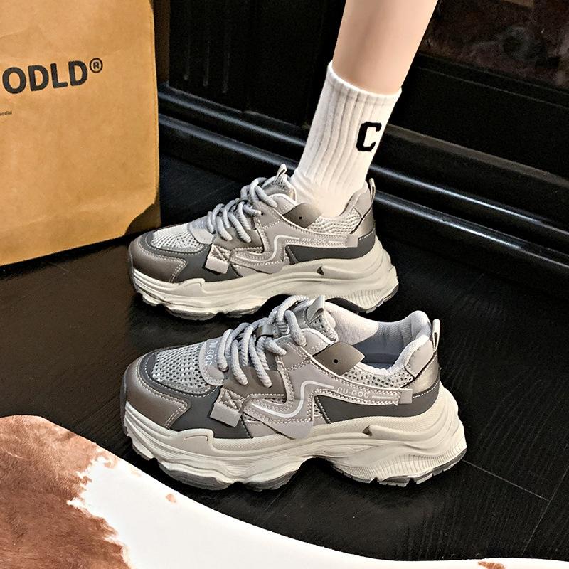 Korean version of platform dad shoes for women 2025 spring and autumn new student versatile velvet casual foot small fashion sports shoes 40 сірий колір
Korean version of platform dad shoes for women 2025 spring and autumn new student versatile velvet casual foot small fashion sports shoes 40 сірий колір