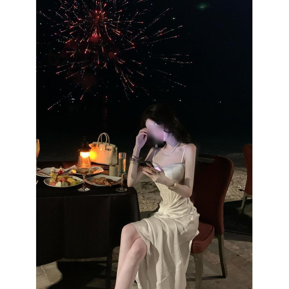 Кружевное платье-комбинация на косточках, женское летнее платье, юбка, темпераментная юбка на талии, облегающее бедра длинное платье XL- (recommended 110-60kg)
Кружевное платье-комбинация на косточках, женское летнее платье, юбка, темпераментная юбка на талии, облегающее бедра длинное платье XL- (recommended 110-60kg)