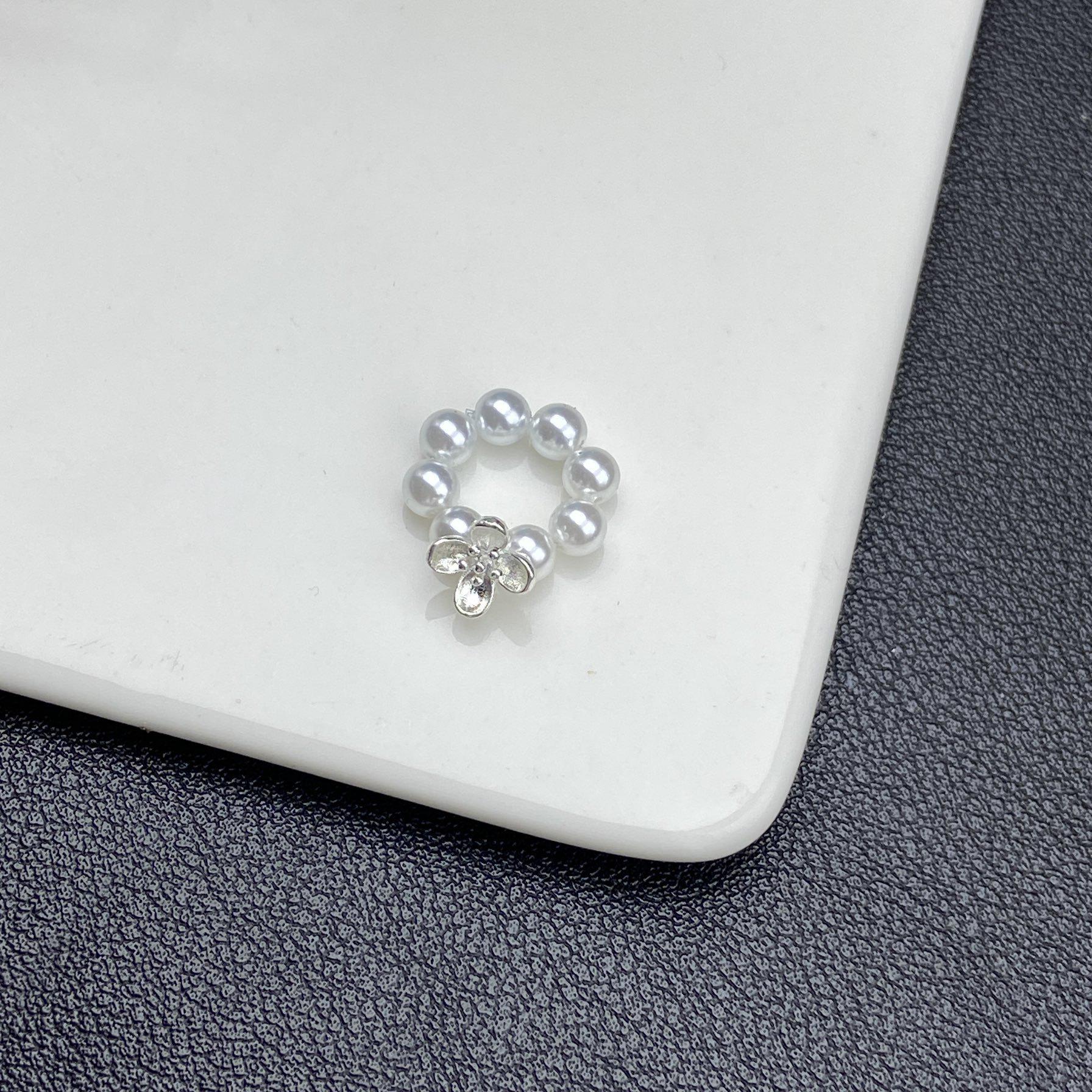 4mm Pearl Ring with High Color Retention, Anti-Oxidation, Wealth Gourd, Peace Blessing, Lotus Spacer, and Crystal DIY Jewelry Accessory Inner diameter 10mm
4mm Pearl Ring with High Color Retention, Anti-Oxidation, Wealth Gourd, Peace Blessing, Lotus Spacer, and Crystal DIY Jewelry Accessory Inner diameter 10mm