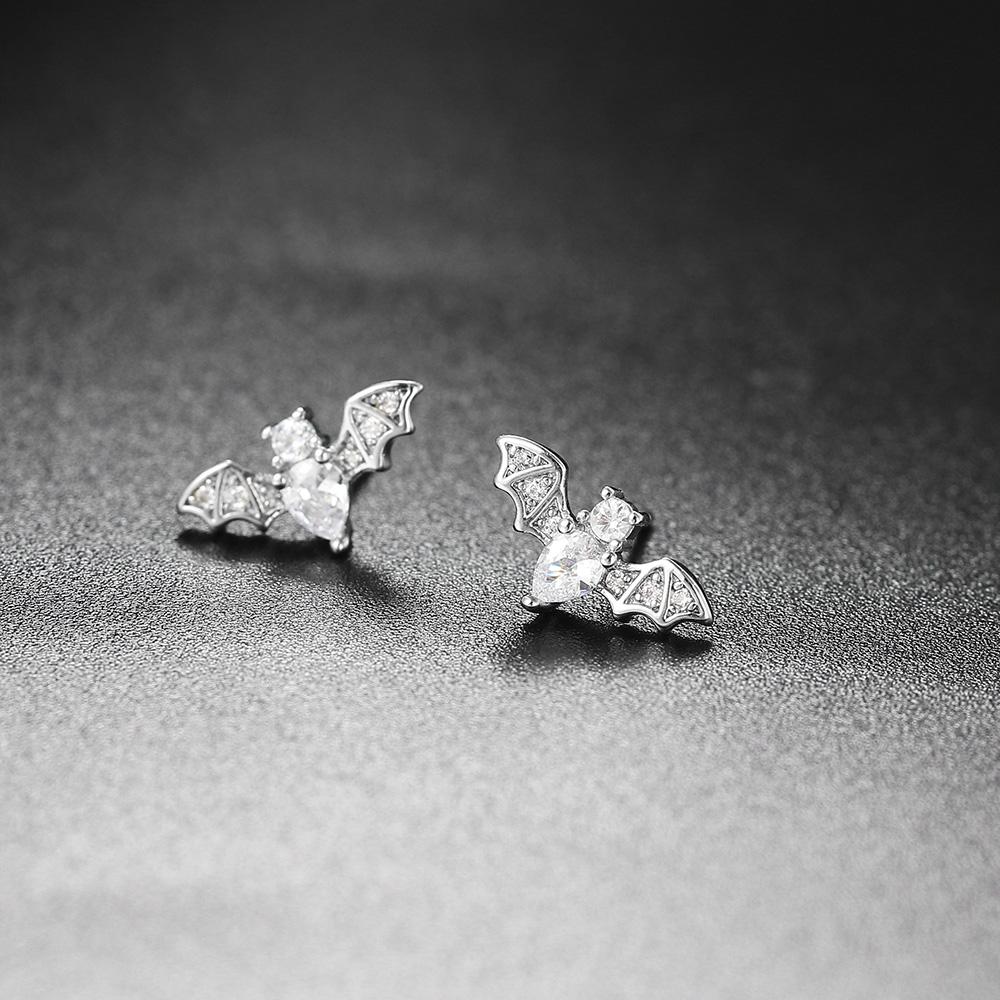 Cute Bat Stud Earrings for Women Trend Gothic Cartilage Ear Accessories Gold Color Zirconia Gothic Fashion Jewelry 2024 E489
Cute Bat Stud Earrings for Women Trend Gothic Cartilage Ear Accessories Gold Color Zirconia Gothic Fashion Jewelry 2024 E489